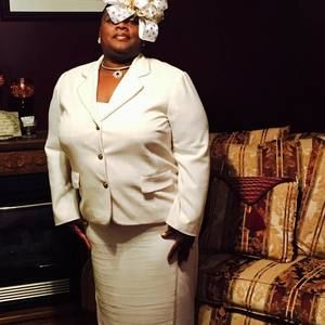 Meet your Posher, Yvette